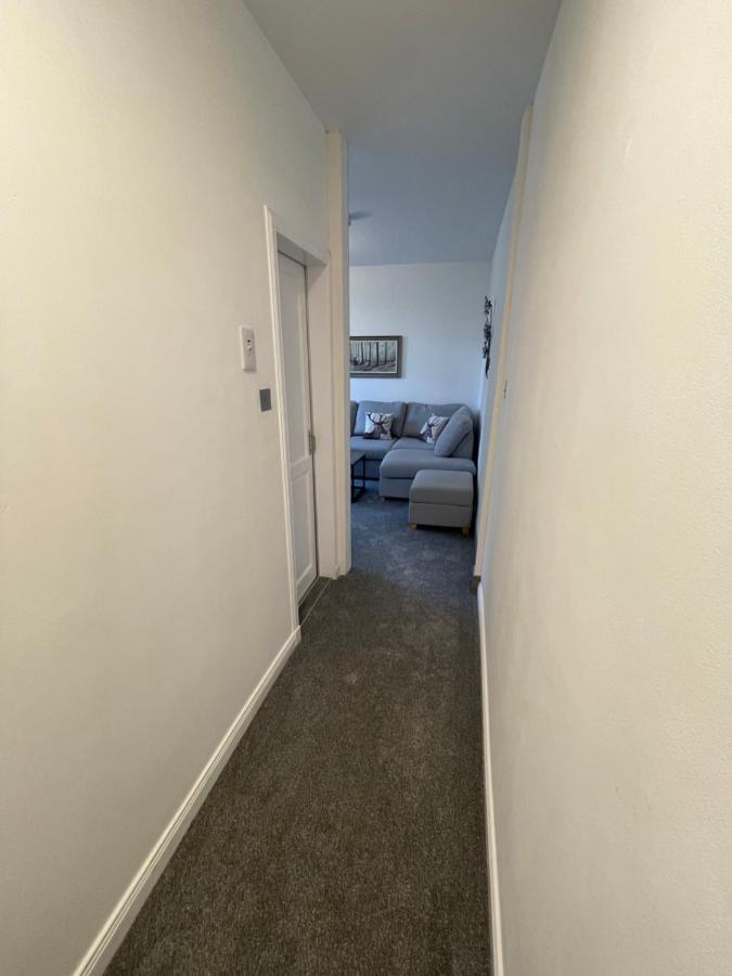Crown Aros Beag, Ultra City Central 2 Bedroom Apartment With Free Parking Onsite Inverness Exterior foto